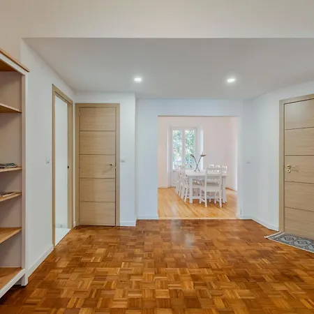 Apartman Downtown 79 *