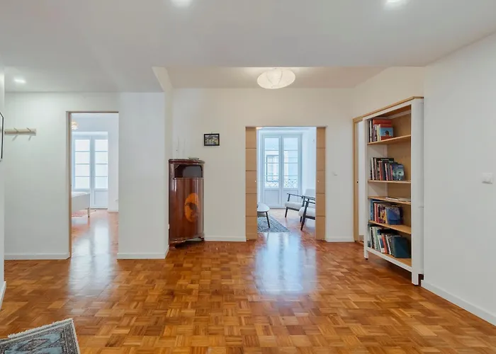 Апартаменты Downtown 79