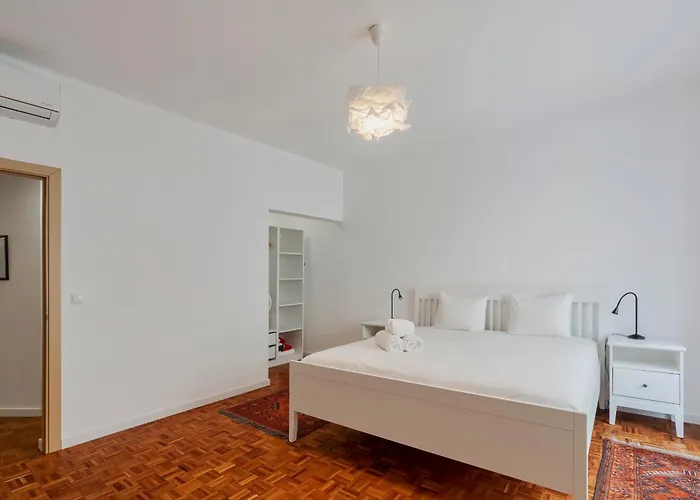 Downtown 79 Апартаменты Сетубал